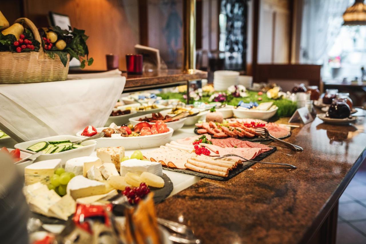 Landhotel Alte Aue アルテンアウ エクステリア 写真