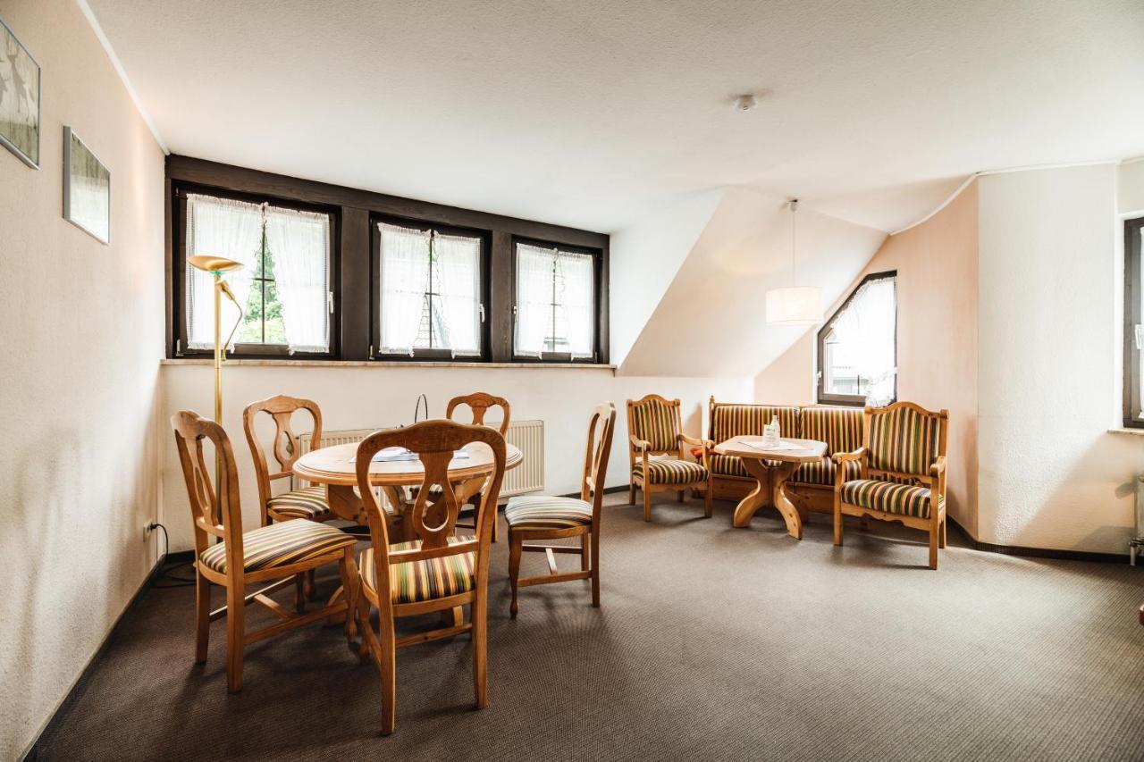 Landhotel Alte Aue アルテンアウ エクステリア 写真