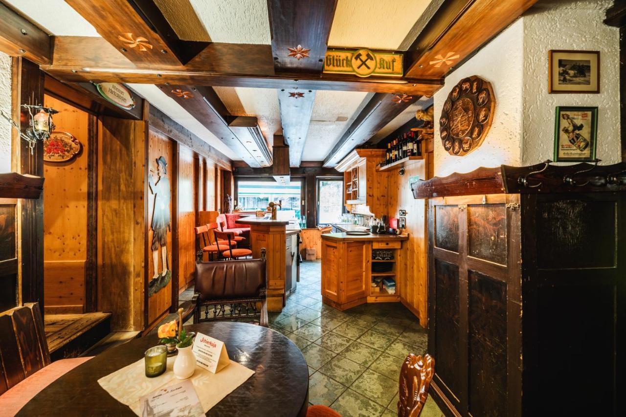 Landhotel Alte Aue アルテンアウ エクステリア 写真