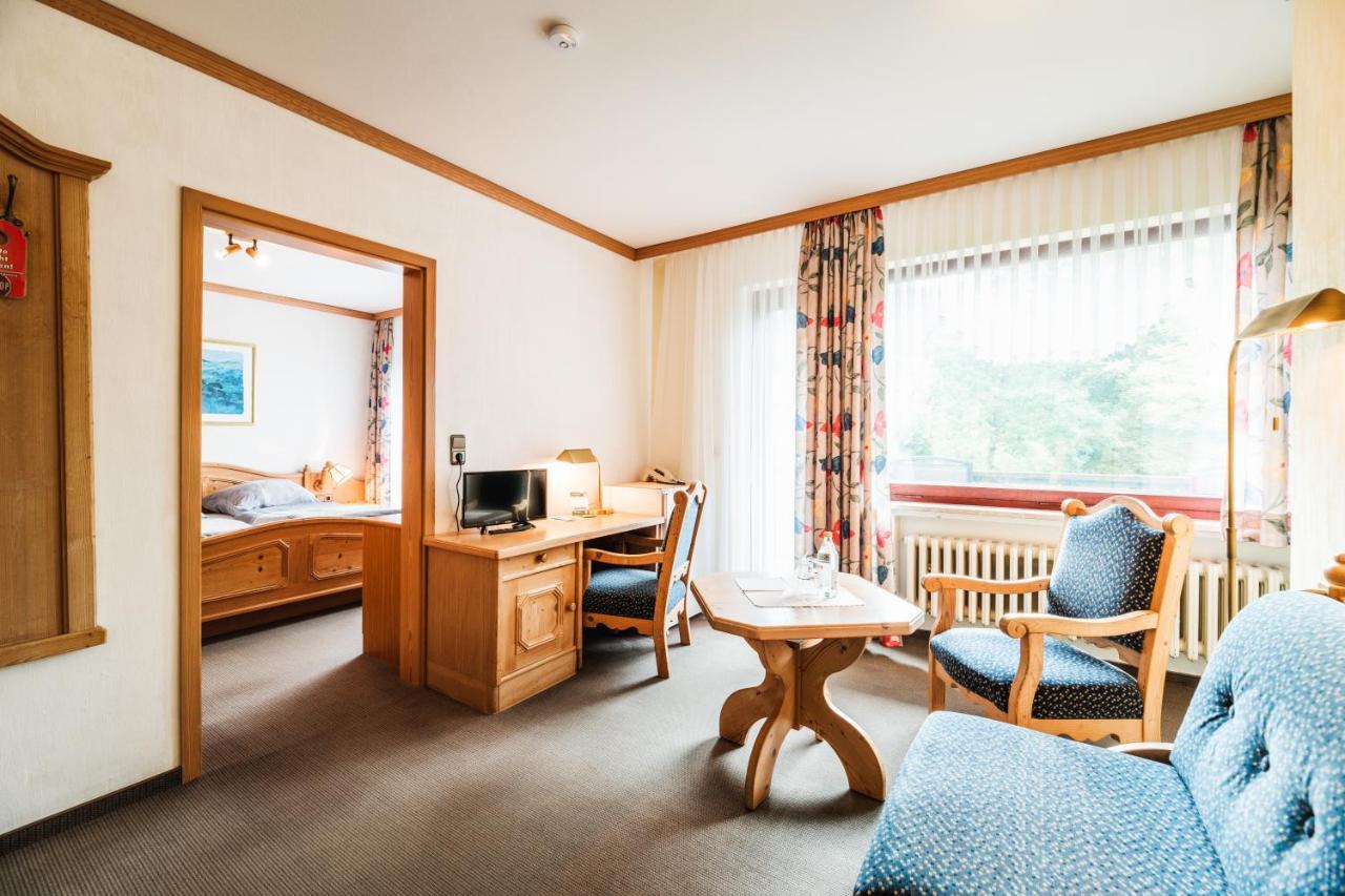 Landhotel Alte Aue アルテンアウ エクステリア 写真