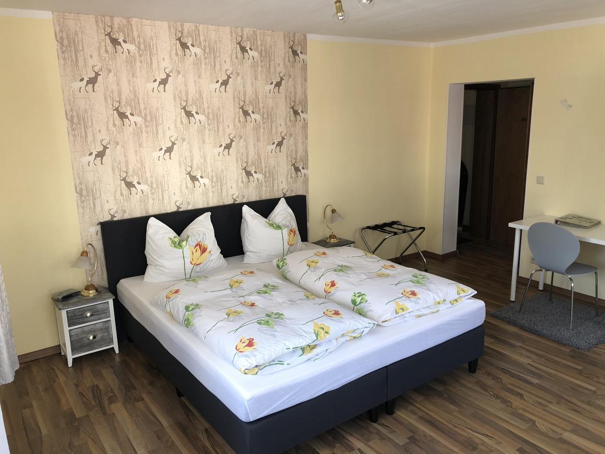 Landhotel Alte Aue アルテンアウ エクステリア 写真